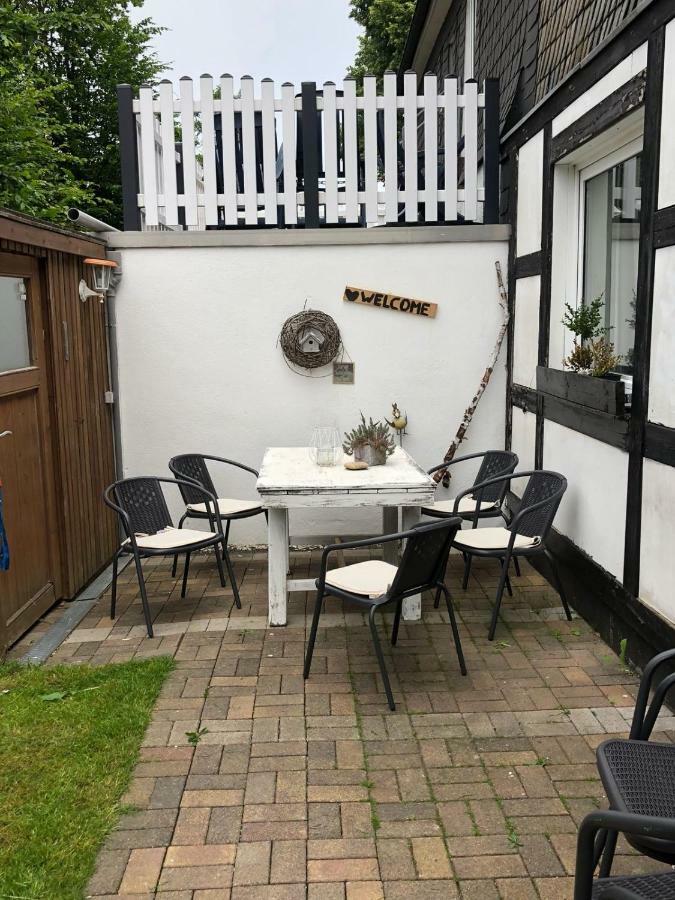 Ferienwohnungen "Die Vier" Und "Die Sechs" Winterberg Exterior photo